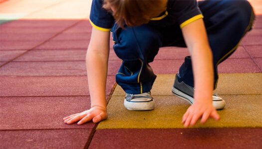 Piso anti-impacto para escola